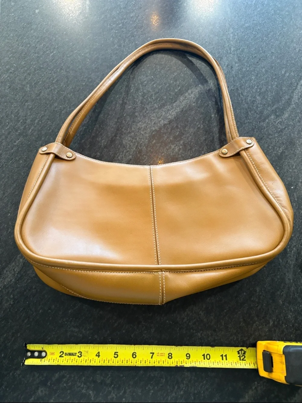 Classic Tan Shoulder Bag - Sleek Everyday Carry - Picture 1 of 4